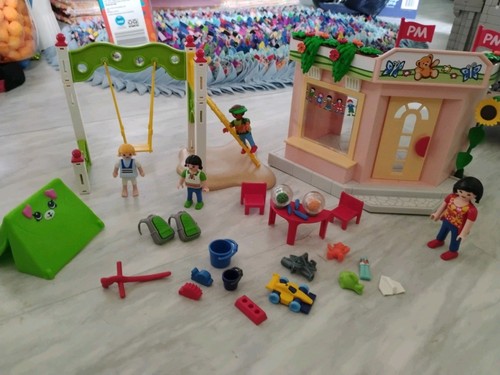 Playmobil daycare school set - school,